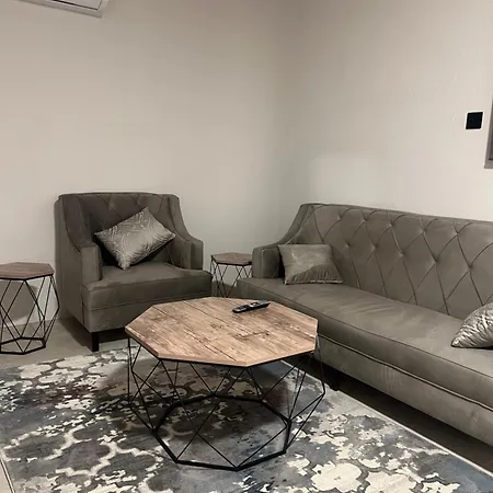 شقق السابعة السكنية Buraidah Exterior photo