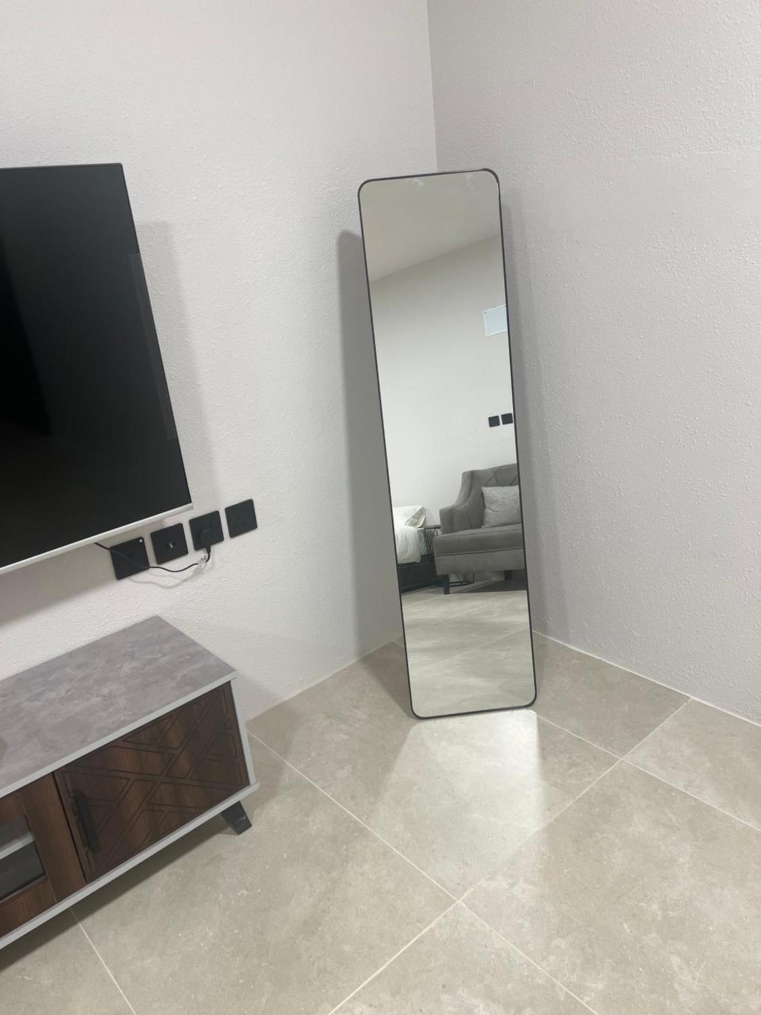 Apartment السابعة السكنية *