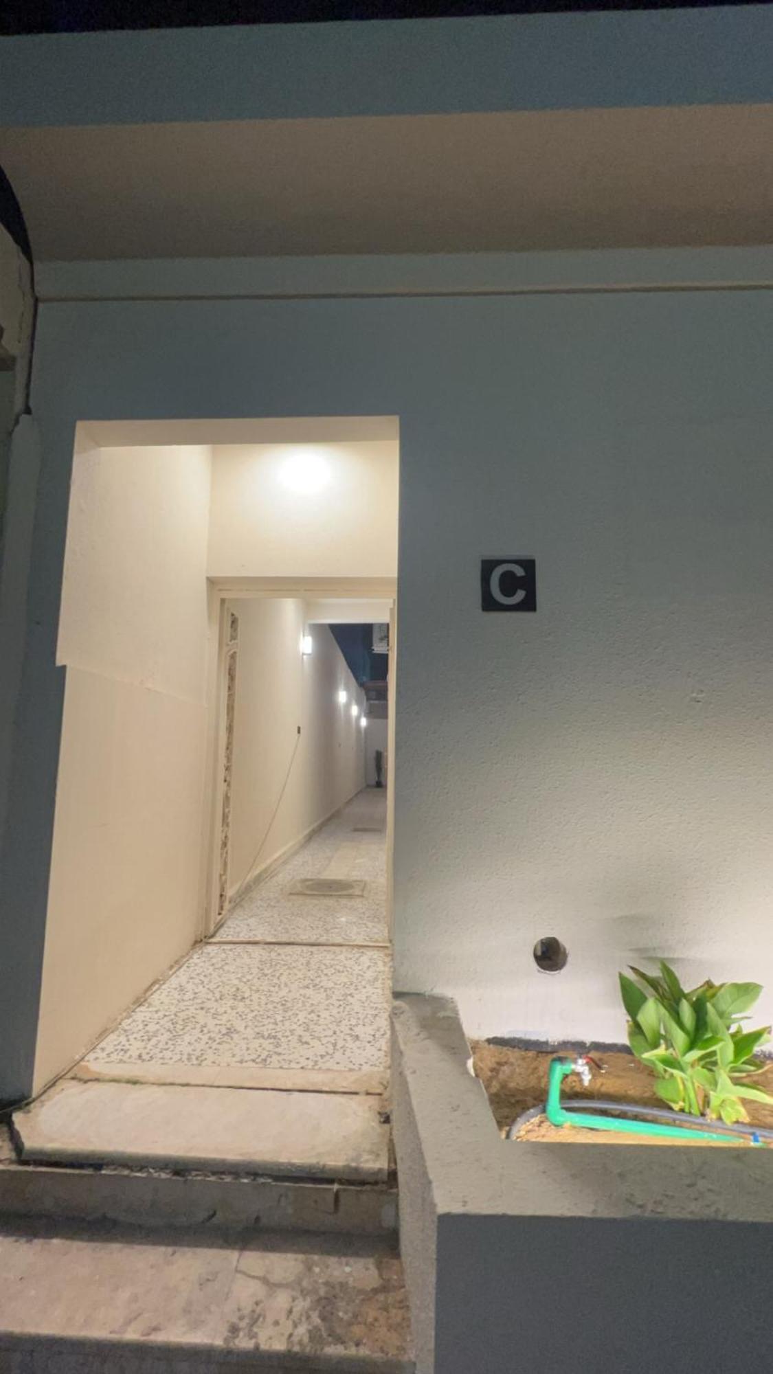 Apartment السابعة السكنية *